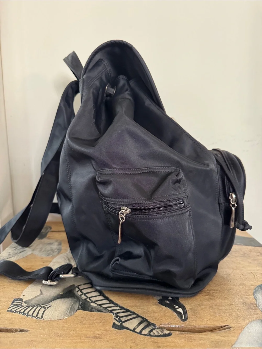 GUESS Black Nylon Drawstring Backpack with Front Pocket